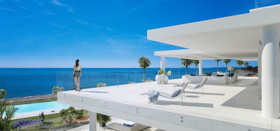 New frontline beach penthouse in Estepona