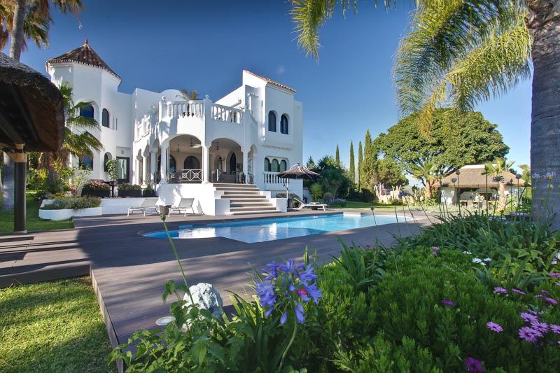 6 bedroom villa with sea views for sale in El Madroñal