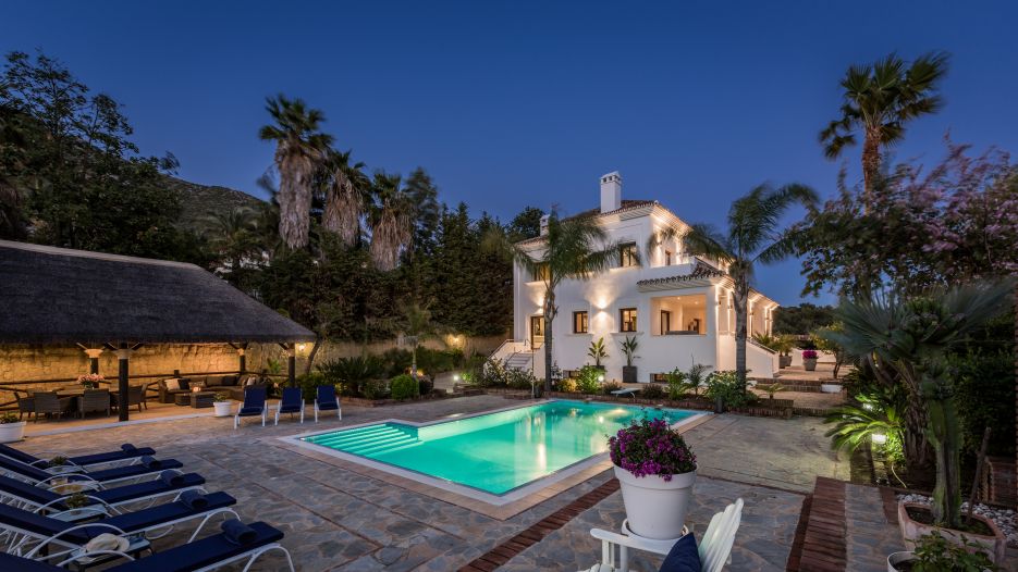 Beautiful villa in Urb. Los Picos, Sierra Blanca