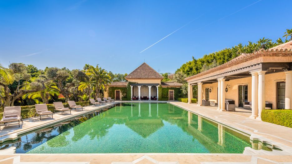 Opulent villa in heart of the Golden Mile