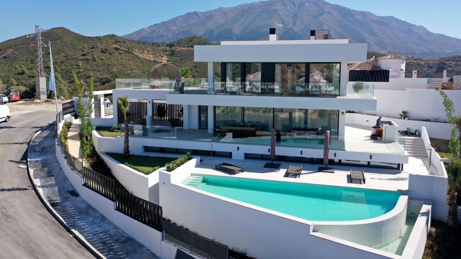 Luxury villas in Nueva Andalucia