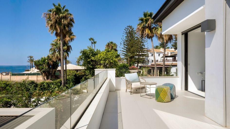 Views from a beachside villa for sale in San Pedro de Alcantara Marbella