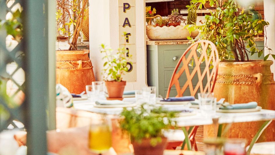 El Patio, decoration at Marbella Club, Marbella Golden Mile