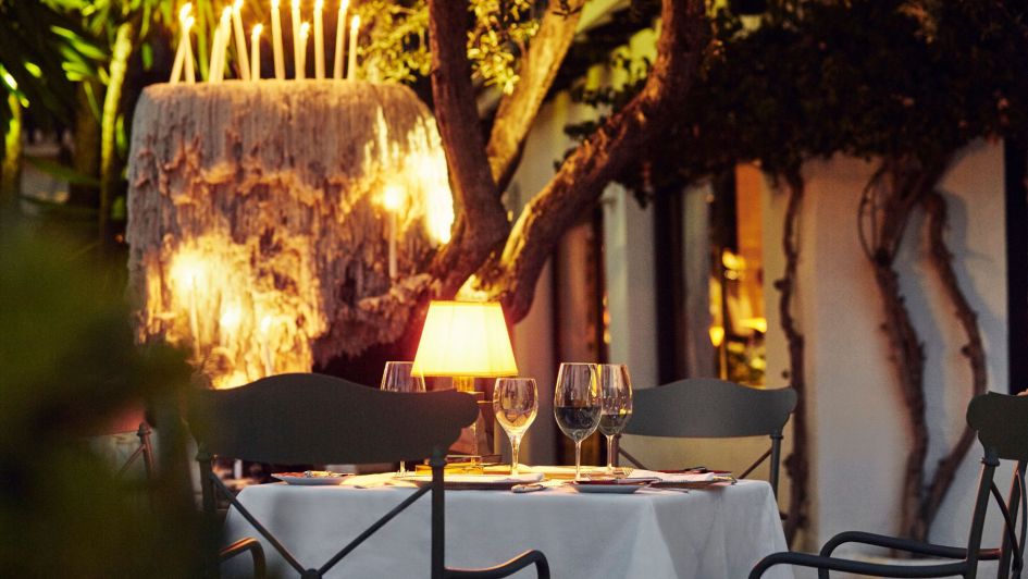 Atmosphäre im Restaurant The Grill, Marbella Club.