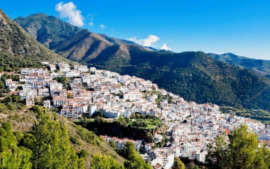 Ojen, white village in Andalusia, near Marbella