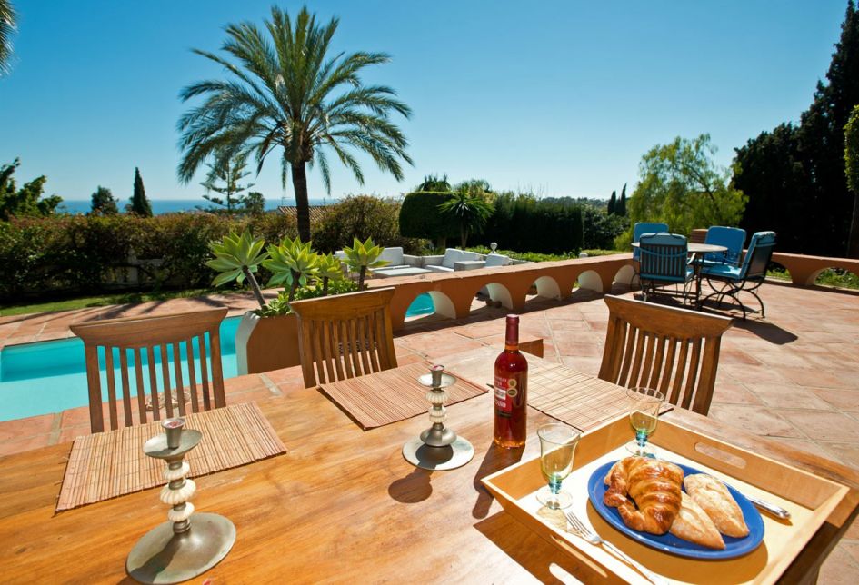 4 dormitorios, Villa en La Capellania, Milla de Oro Marbella. Precio: 1.300.000 €