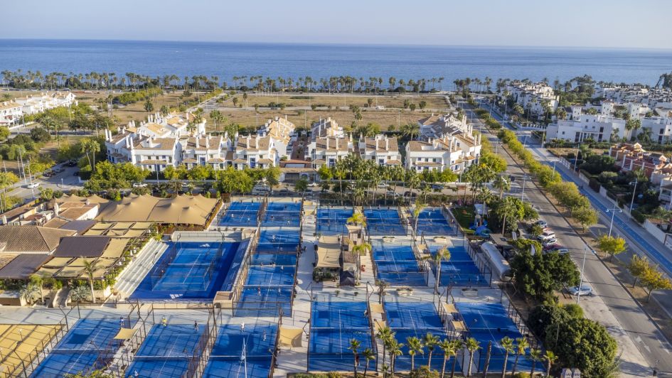 Photo of tennis courts of Nueva Alcántara
