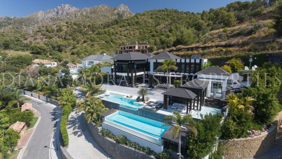 Exclusiva Villa de Diseño Contemporáneo en Cascada de Camoján