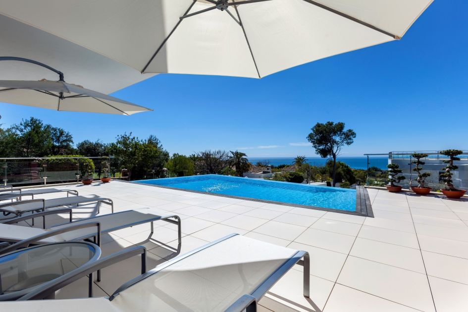 Arquitectura Moderna en Sierra Blanca, Marbella