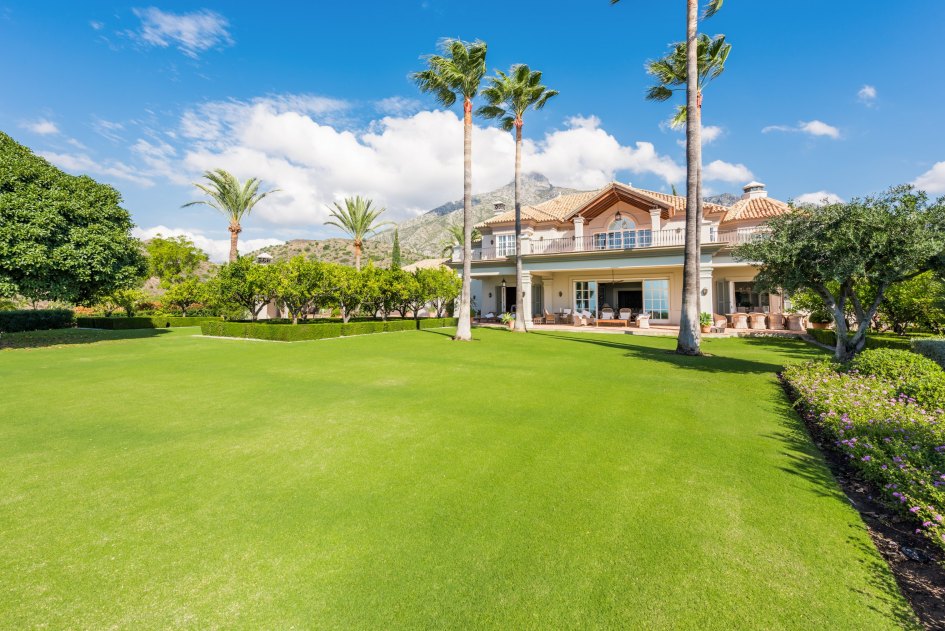 Marbella, immergée entre mer et montagnes