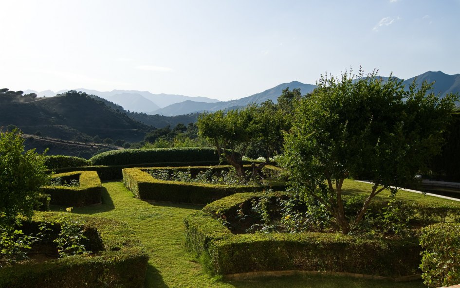 Villa con jardín en La Mairena Marbella