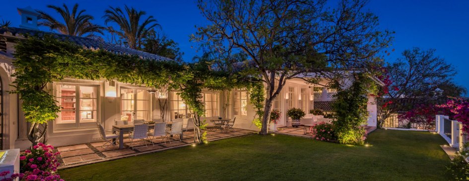 Distinctive villa in Sierra Blanca