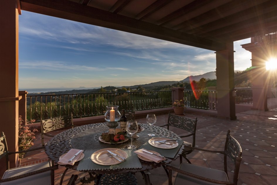 Marbella Villa in prestigious address with amazing views