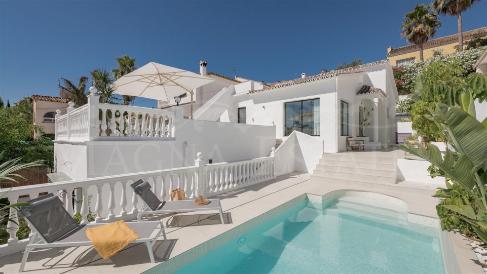 Encantadora villa con apartamento separado en Nueva Andalucía, Marbella