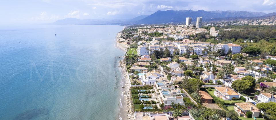 Villa a estrenar en primera línea de playa en Marbella