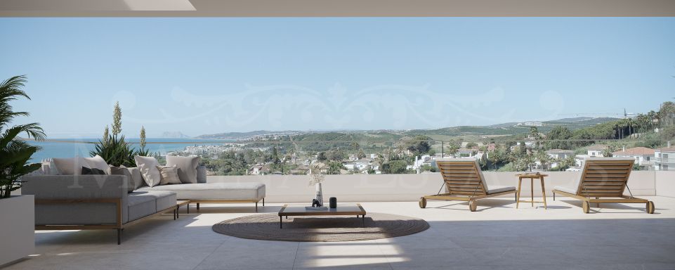 Luxury 2 bedroom apartment with sea views in Estepona