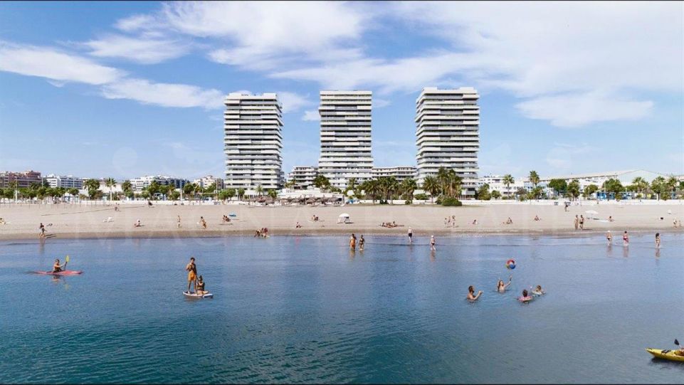 Spectacular brand new apartment in first line of beach in Malaga center.