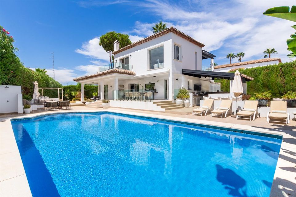 Nice and cozy villa very refurbished in Nueva Andalucia, Marbella