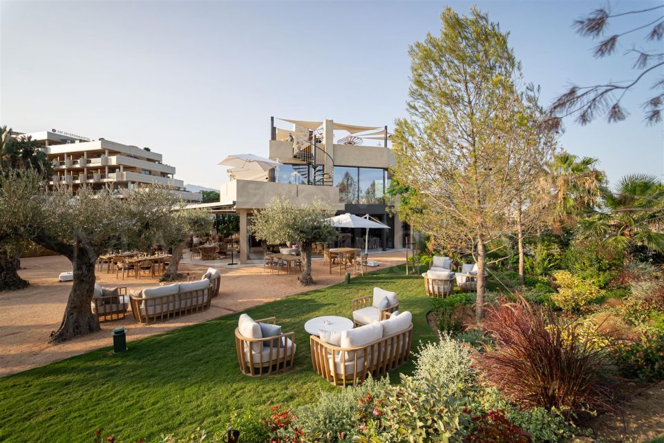 Restaurante en Nueva Milla de Oro, Estepona