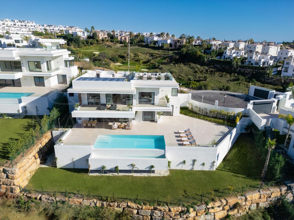 Exclusiva Villa de Nueva Construcción en La Resina Golf, Estepona