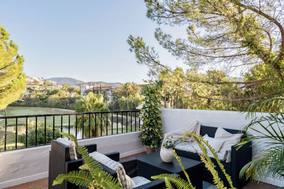 Frontline Golf Townhouse in La Quinta, Benahavis