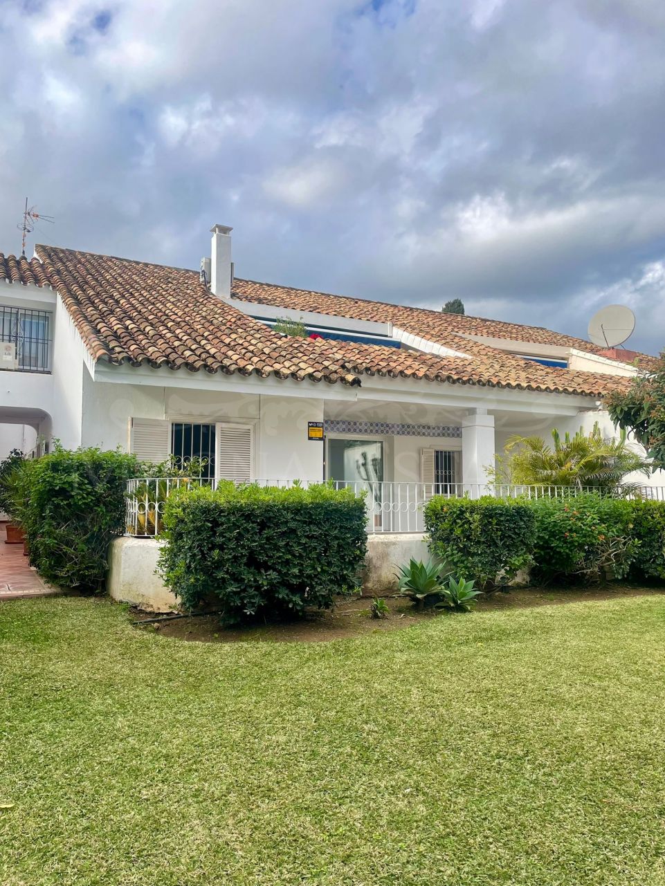 Ground floor apartment in Nueva Andalucía, Marbella