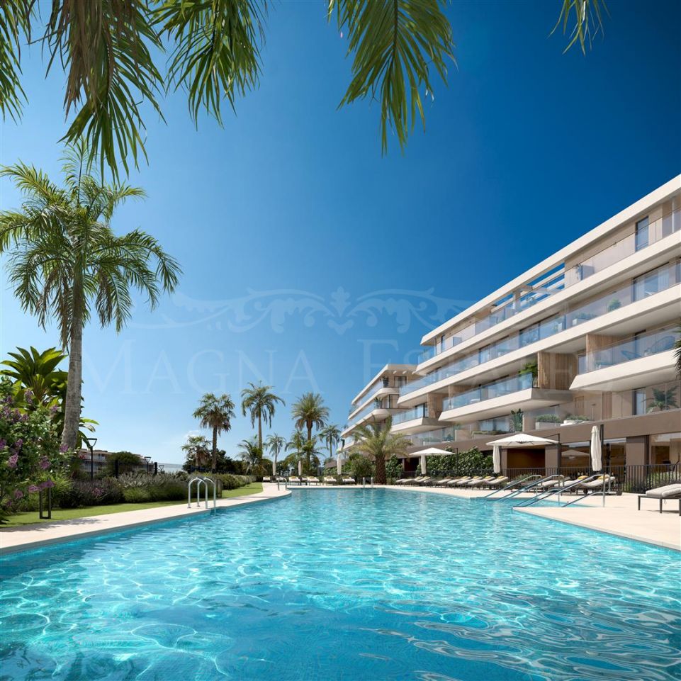 Apartamento moderno de 2 dormitorios con vistas al mar en Estepona Oeste