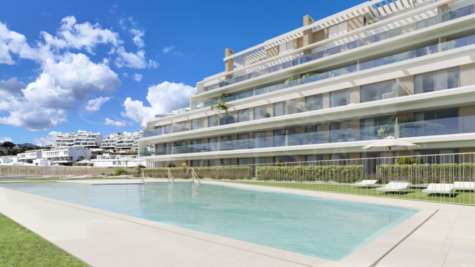 Apartamento moderno con amplias terrazas en New Golden Mile, Estepona