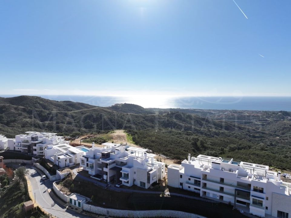 Apartment in La Mairena, Marbella East
