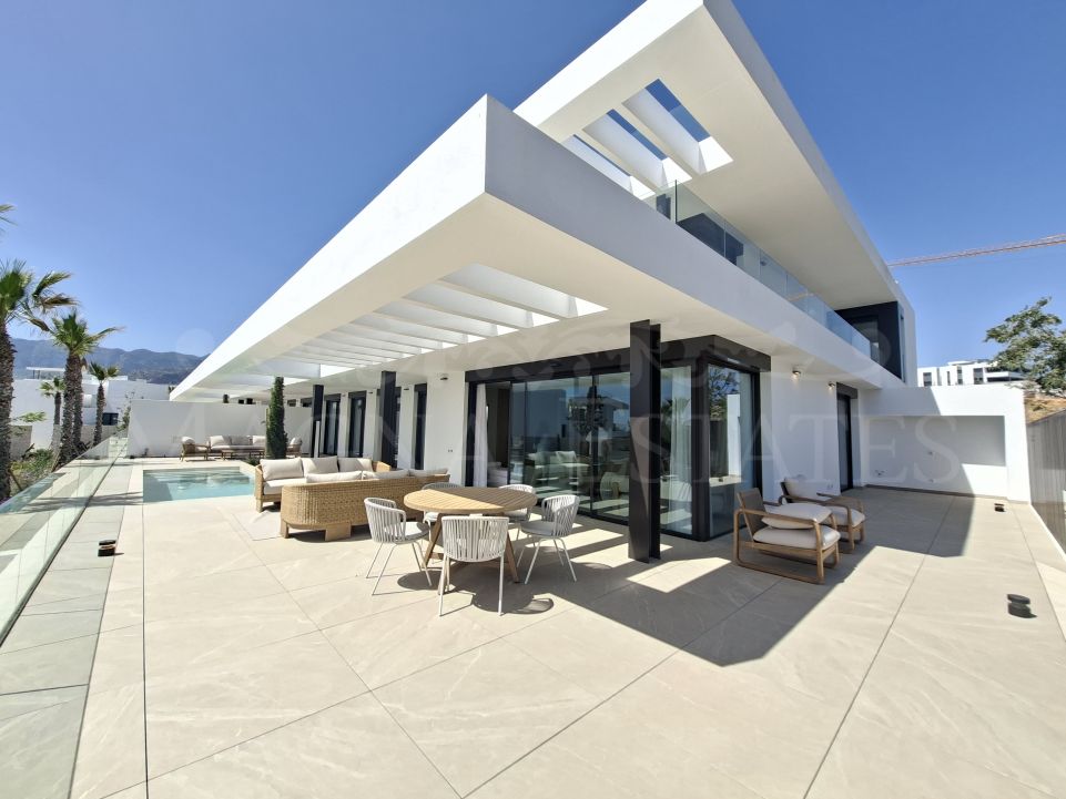 Newly built apartment in Santa Clara Golf