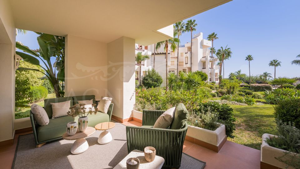 Recently renovated ground floor apartment in Bahía del Velerín