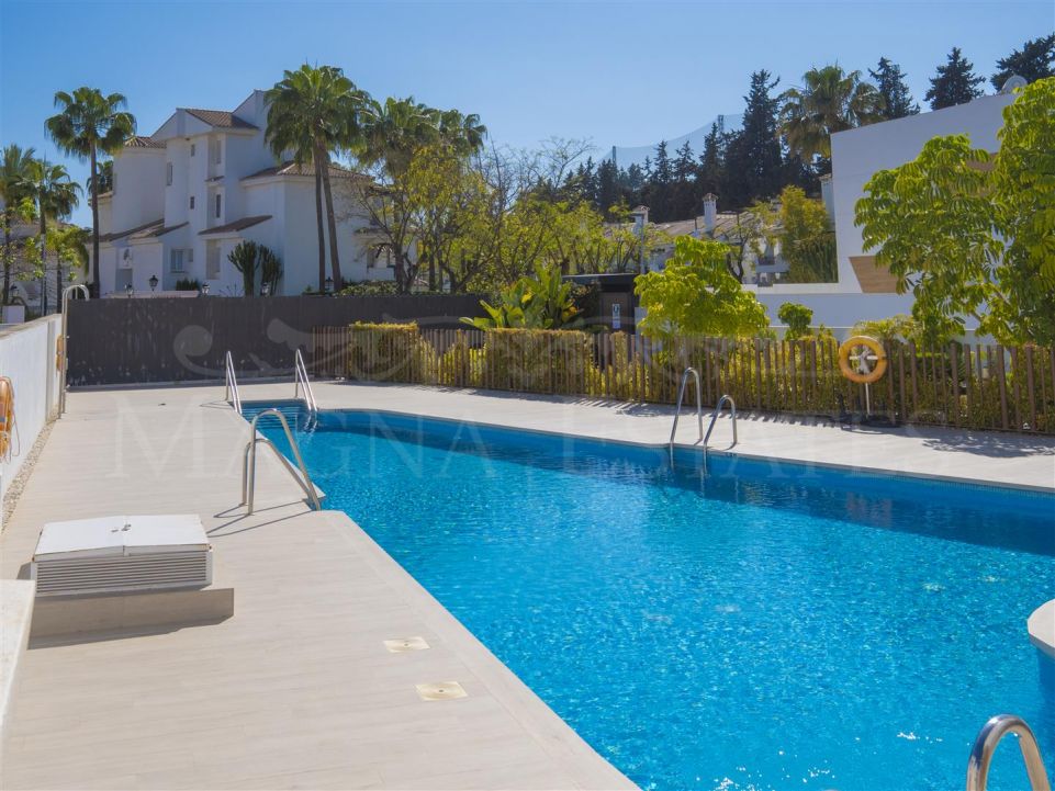 Adosado en Los Naranjos, Nueva Andalucía, Marbella
