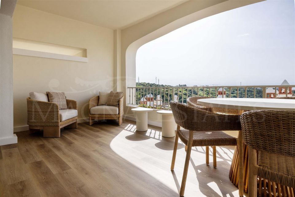 Modern Three-Bedroom Town House in Azata Golf, Estepona West