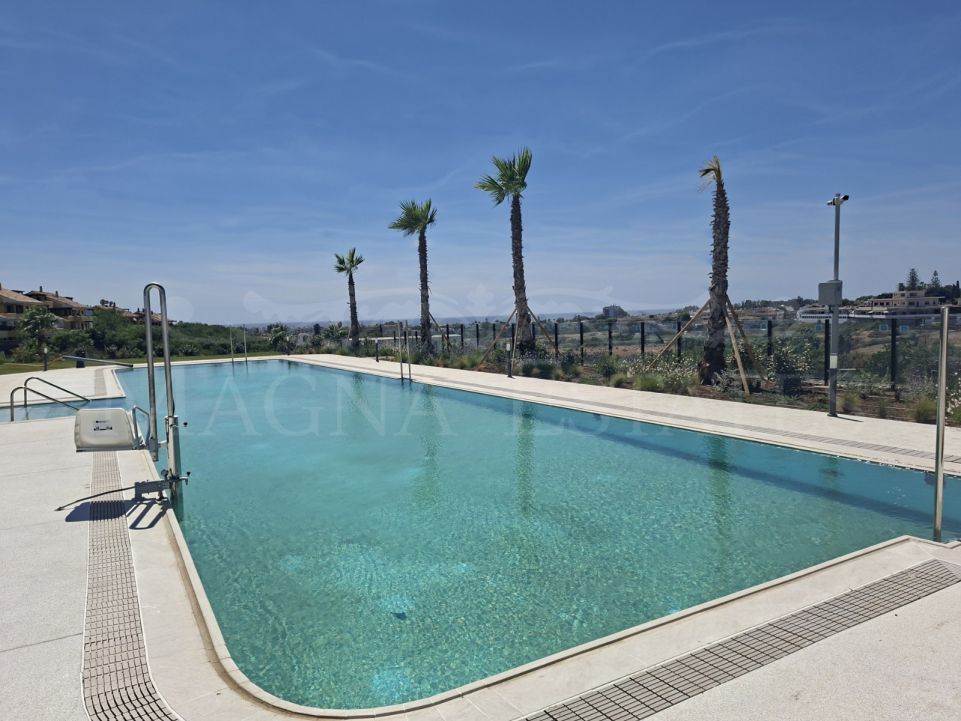 Exclusive Contemporary Brand new Penthouse With Panoramic Views.