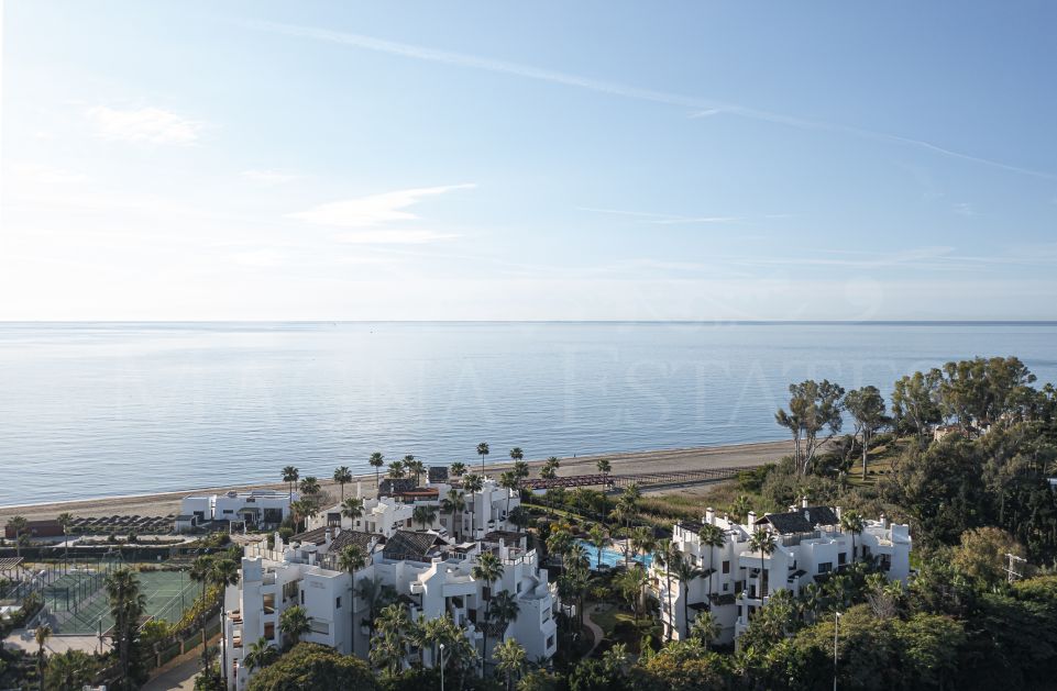 Front Line Beach Duplex Penthouse in Bahía del Velerín, Estepona East