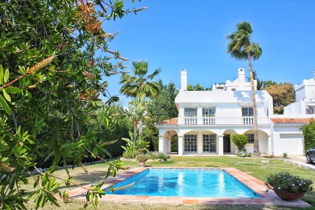 Great Family Villa in Bel Air