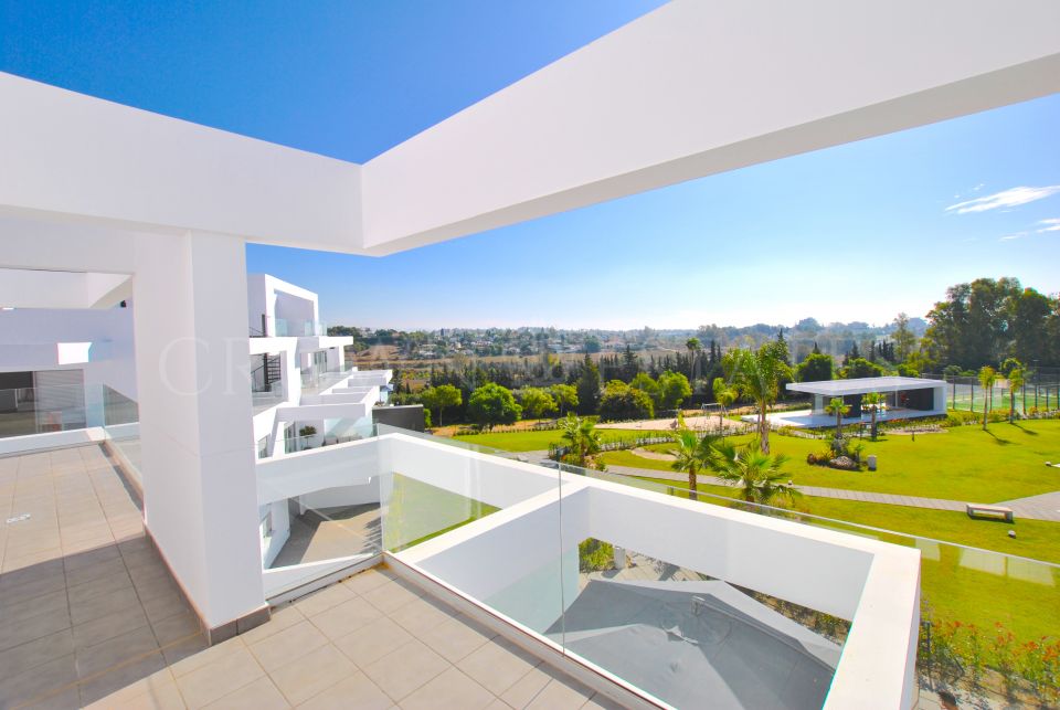Duplex Penthouse for sale in Atalaya, Estepona