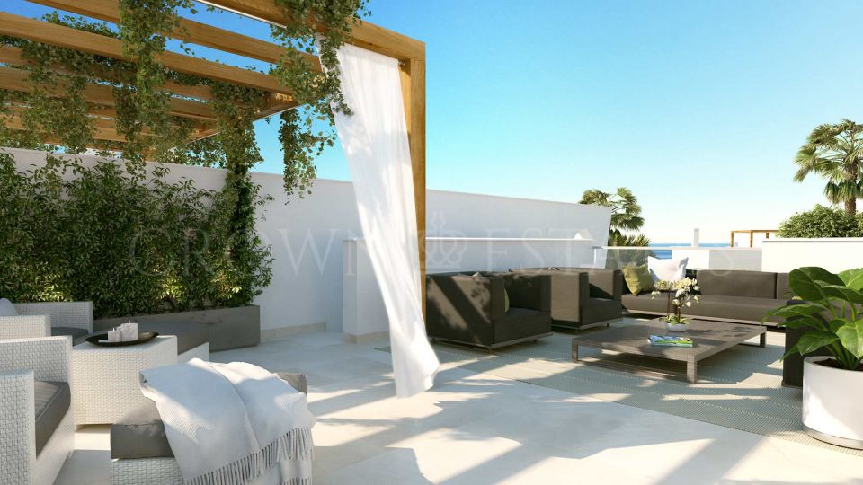 Modern and Spacious Town Houses in Calahonda. 4 Left!