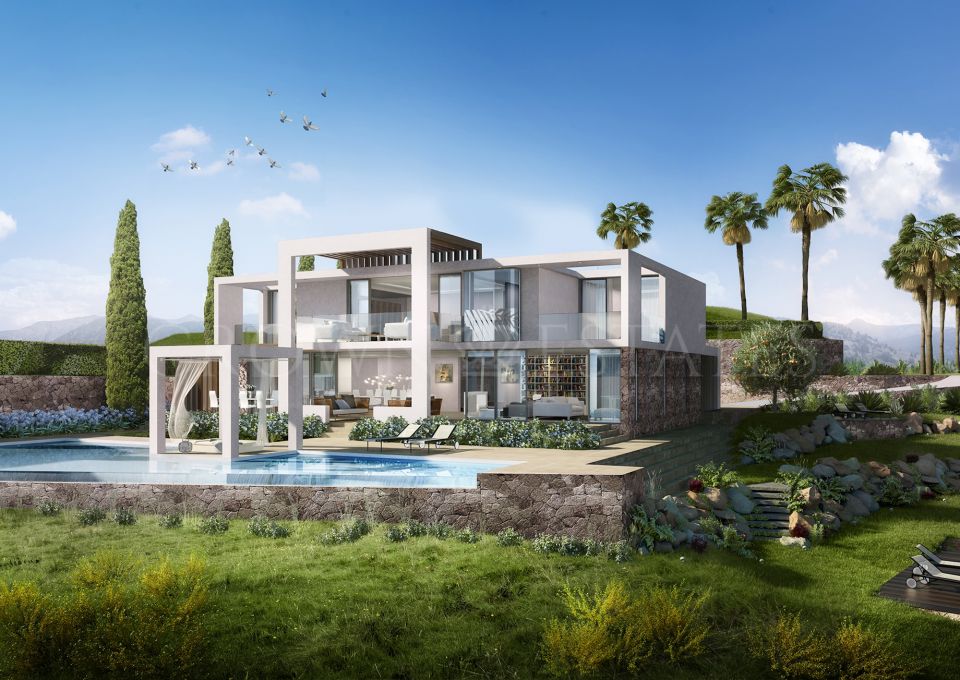 Villa for sale in Santa Clara, Marbella East