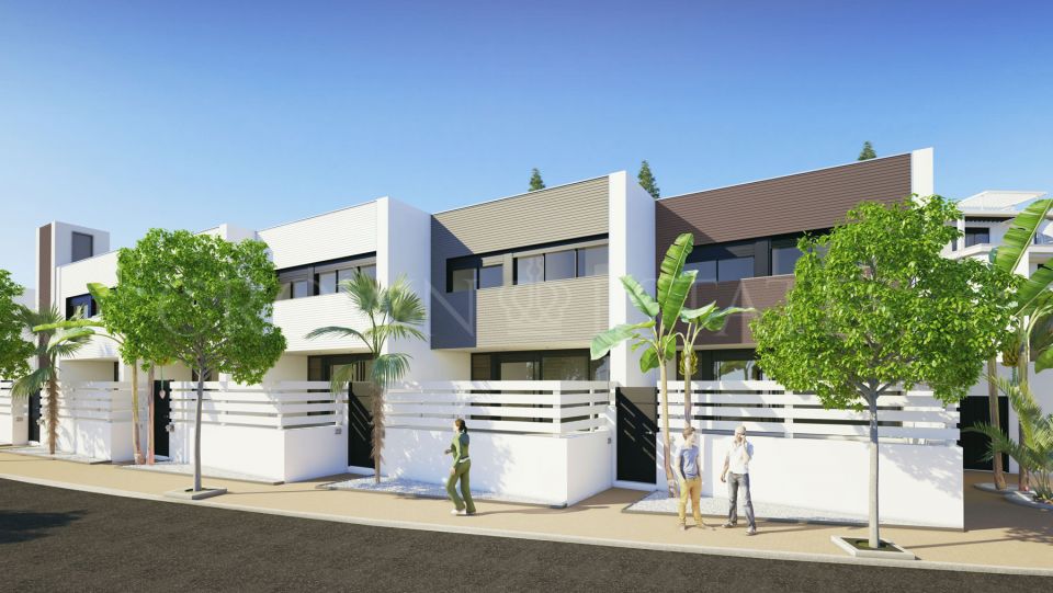 Town House for sale in New Golden Mile, Estepona