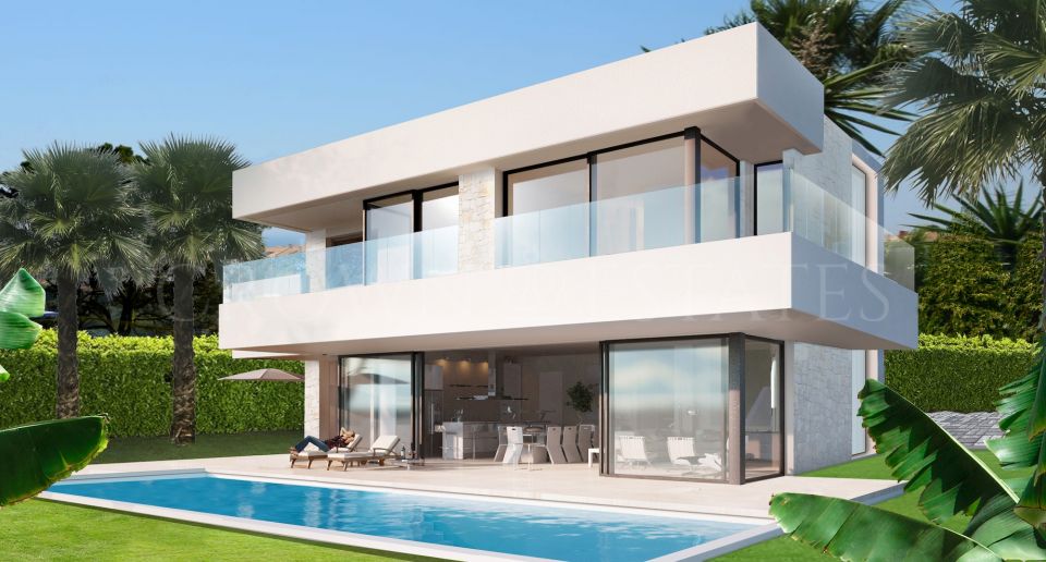 Villa for sale in Arroyo Vaquero, Estepona