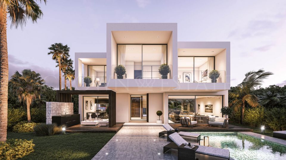 Villa for sale in La Boladilla Alta, Estepona