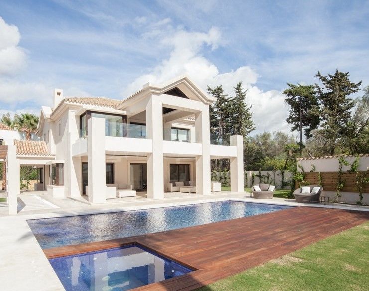 Villa for sale in Las Torres, Marbella Golden Mile