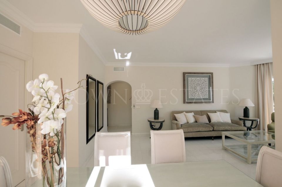 Penthouse for sale in Ancon Sierra, Marbella Golden Mile