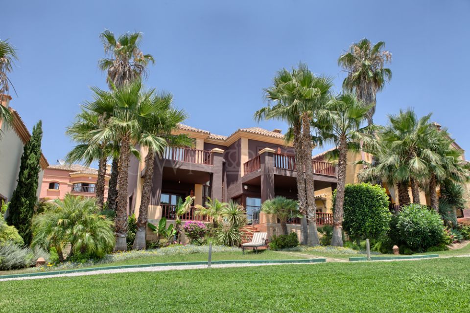 Villa for sale in La Capellania, Marbella Golden Mile
