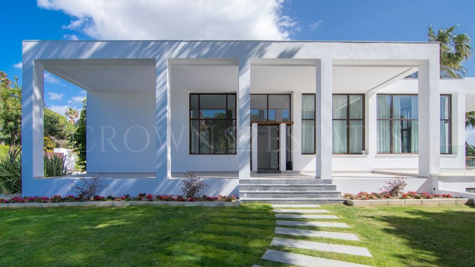 Villa for sale in Marbella Golden Mile