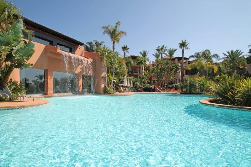 Ground Floor Apartment for sale in Mansion Club, Marbella Golden Mile