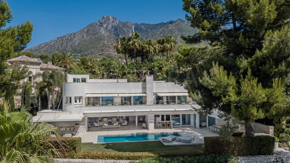 Refurbished villa with high-end upgrades and sea views for sale in Altos Reales, Marbella Golden Mile