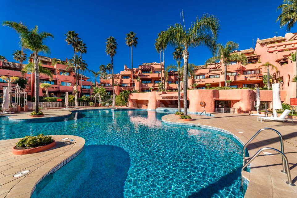 Recently upgraded contemporary ground floor 3 bedroom apartment for sale in Cabo Bermejo, Estepona