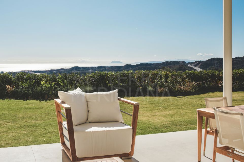 Appartement duplex de 3 chambres avec jardin à vendre à côté du Marbella Club Golf Resort